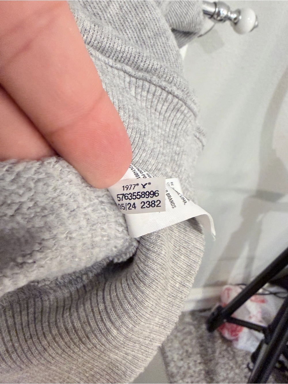 American Eagle Seriously Lived In Gray Crewneck Sweatshirt Large - Picture 8 of 8